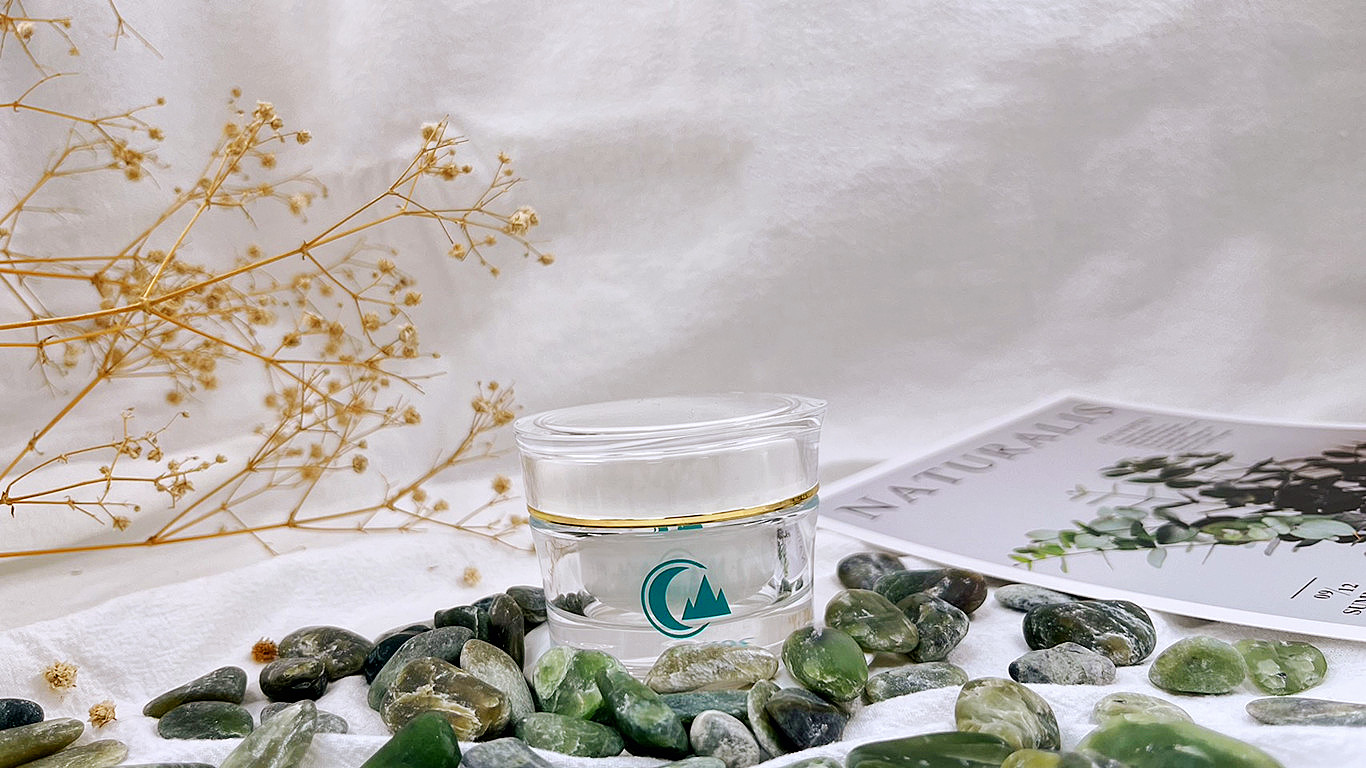 玉漾亮白保濕精華乳